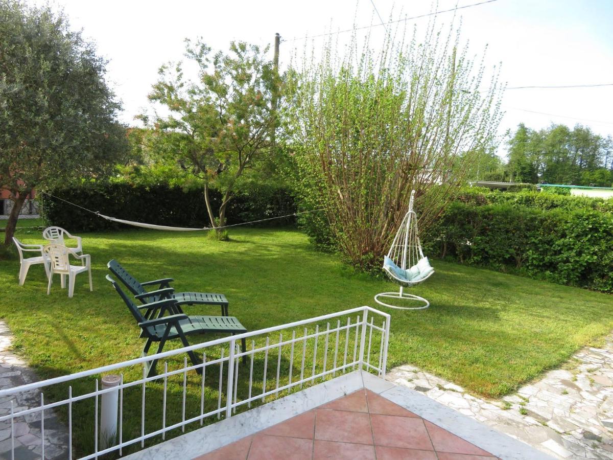 Bed and Breakfast La Mimosa Chic Pietrasanta Esterno foto
