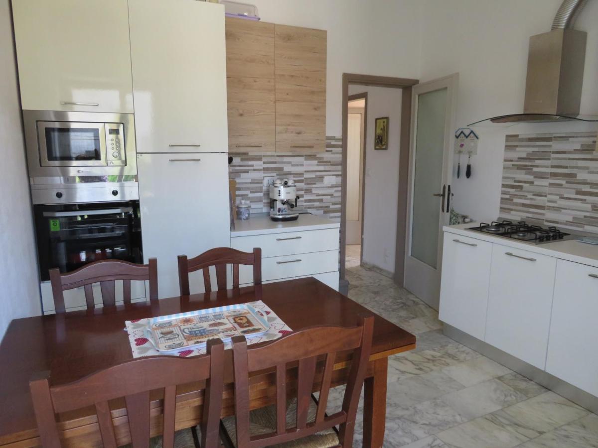 Bed and Breakfast La Mimosa Chic Pietrasanta Esterno foto
