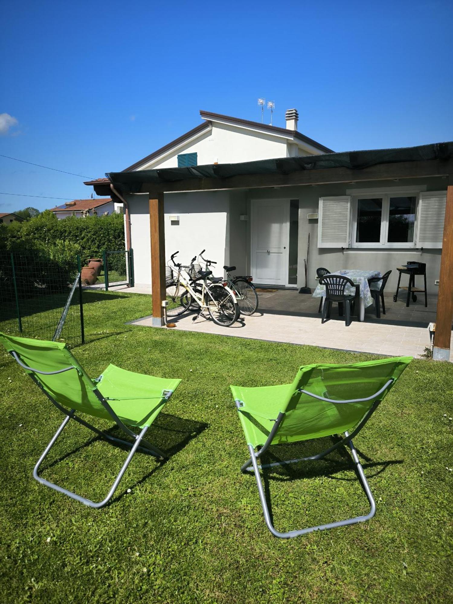 Bed and Breakfast La Mimosa Chic Pietrasanta Esterno foto
