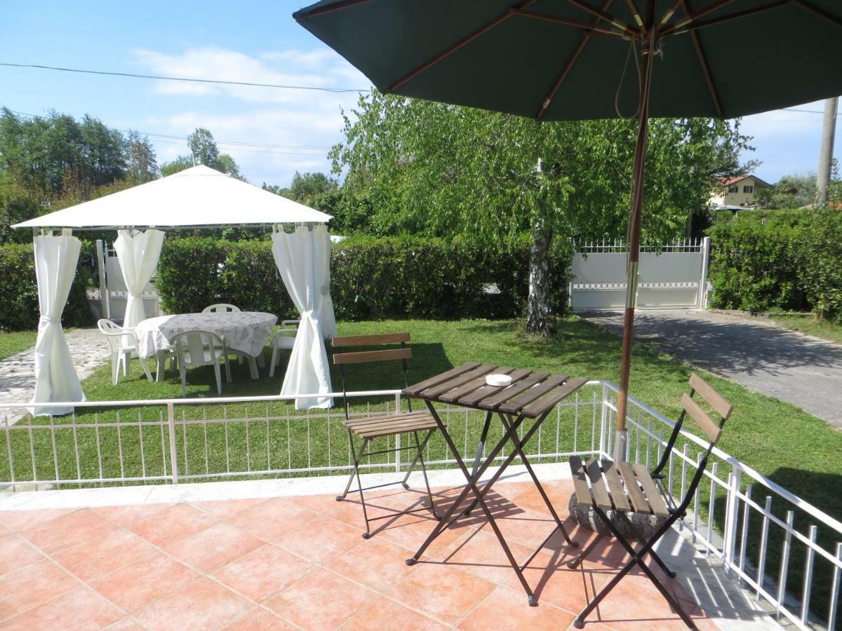 Bed and Breakfast La Mimosa Chic Pietrasanta Esterno foto